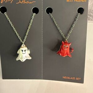 😇😈Betsey Johnson White & Red Ghost Best Friends Angel and Devil Necklace Set